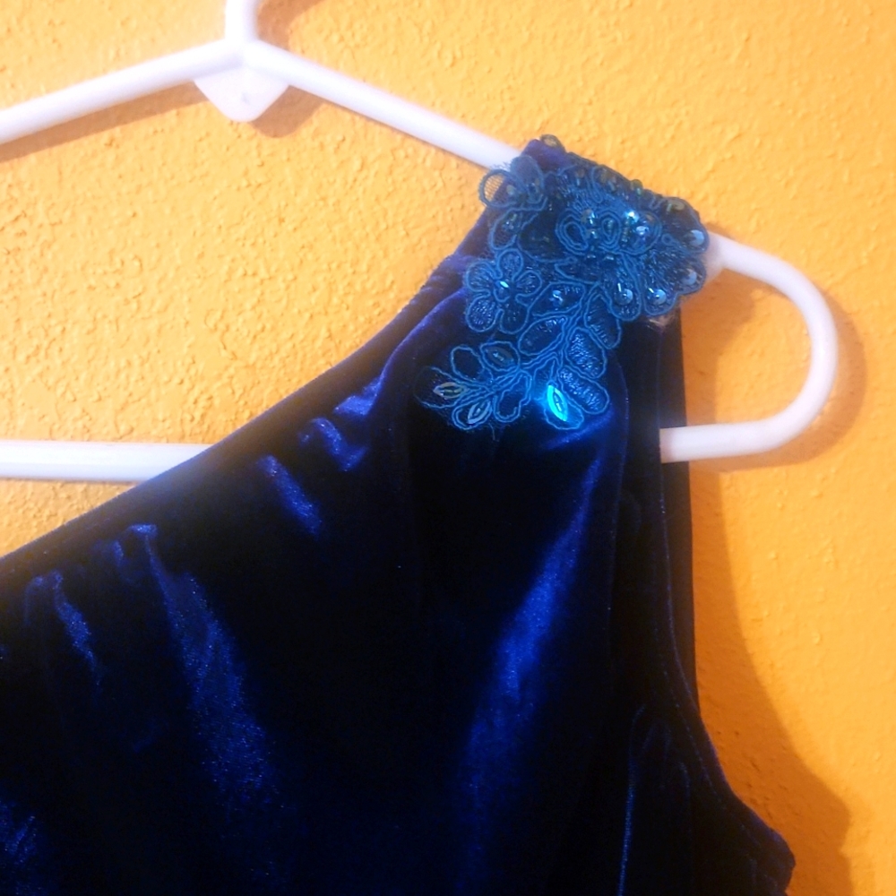 Dance costume